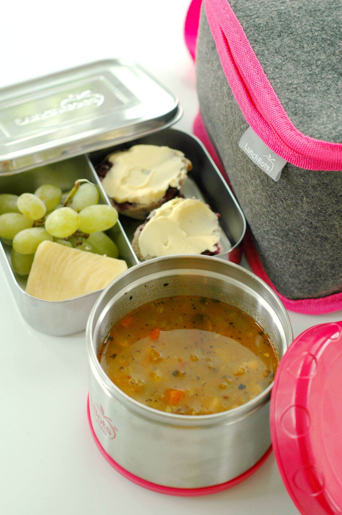 School Lunch Gear Resource Guide :: A detailed brand comparison so you can find out what works with how YOU pack lunches!