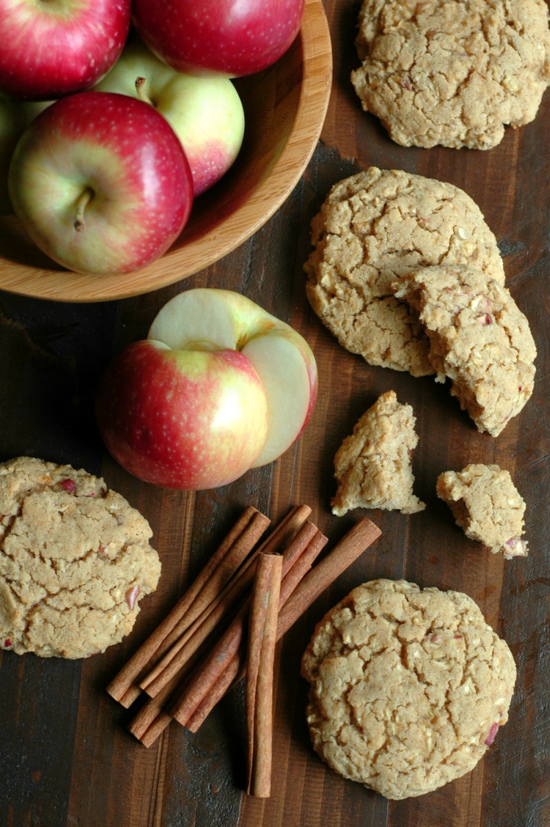Healthy Apple Cinnamon Breakfast Cookies :: Refined Sugar Free & Gluten Free!