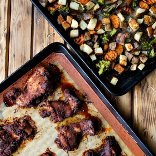 30 Minute Sheet Pan BBQ Chicken Thighs and Roasted Veggies :: 1 Dinner on 2 Sheet Pans!