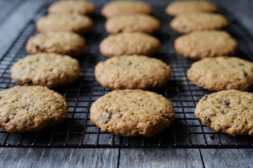 Gluten Free Oatmeal Raisin Cookies :: Gluten Free, Dairy Free, and Nut Free