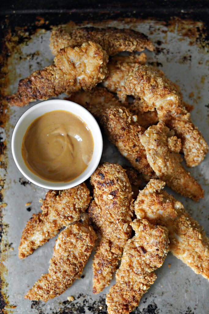 Gluten Free Crispy Chicken Tenders With Oatmeal Breading :: Plus a Homemade Copycat Chick-Fil-A Sauce!