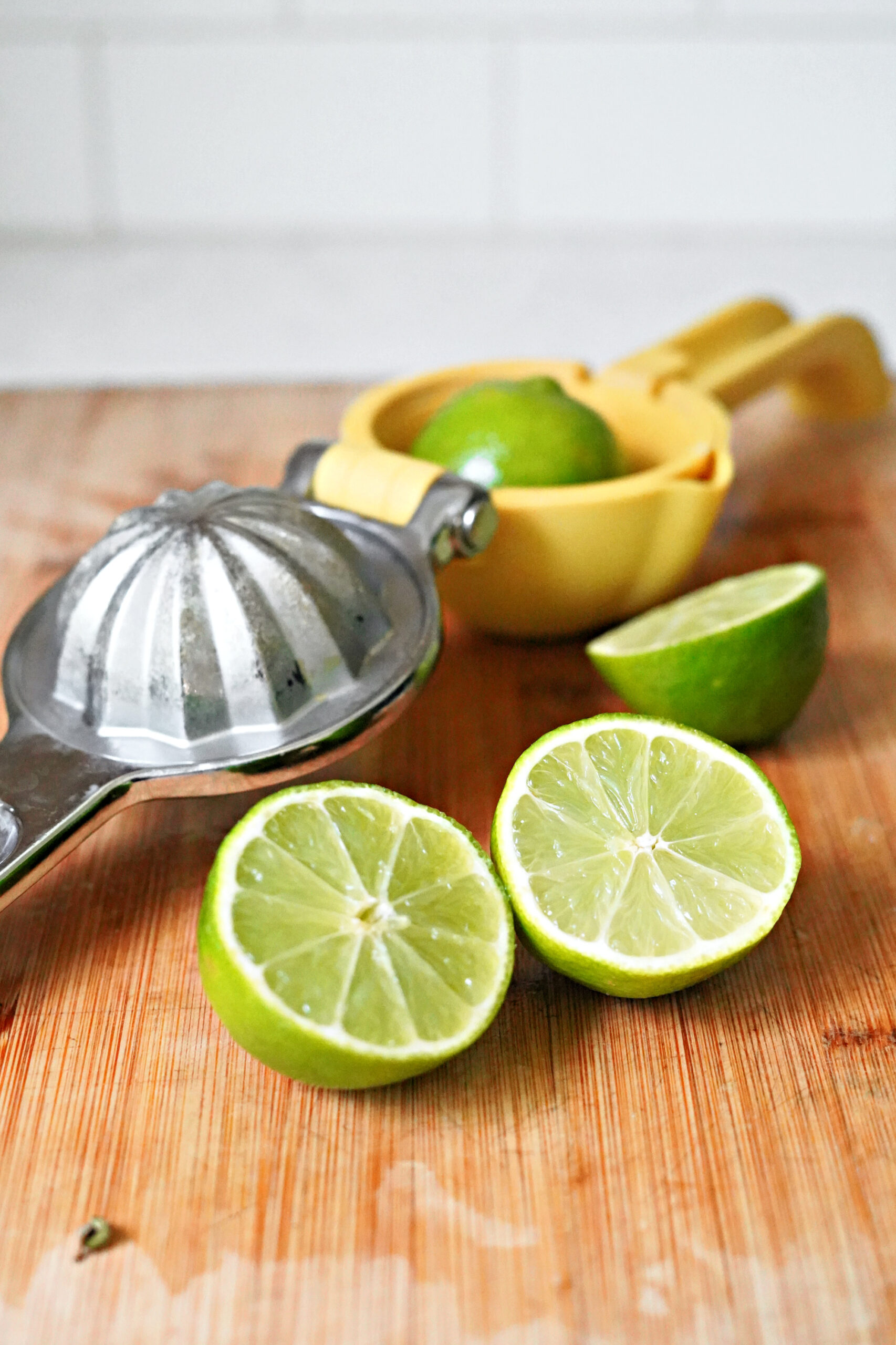 The *BEST* Real Food Lime Green Popsicles!