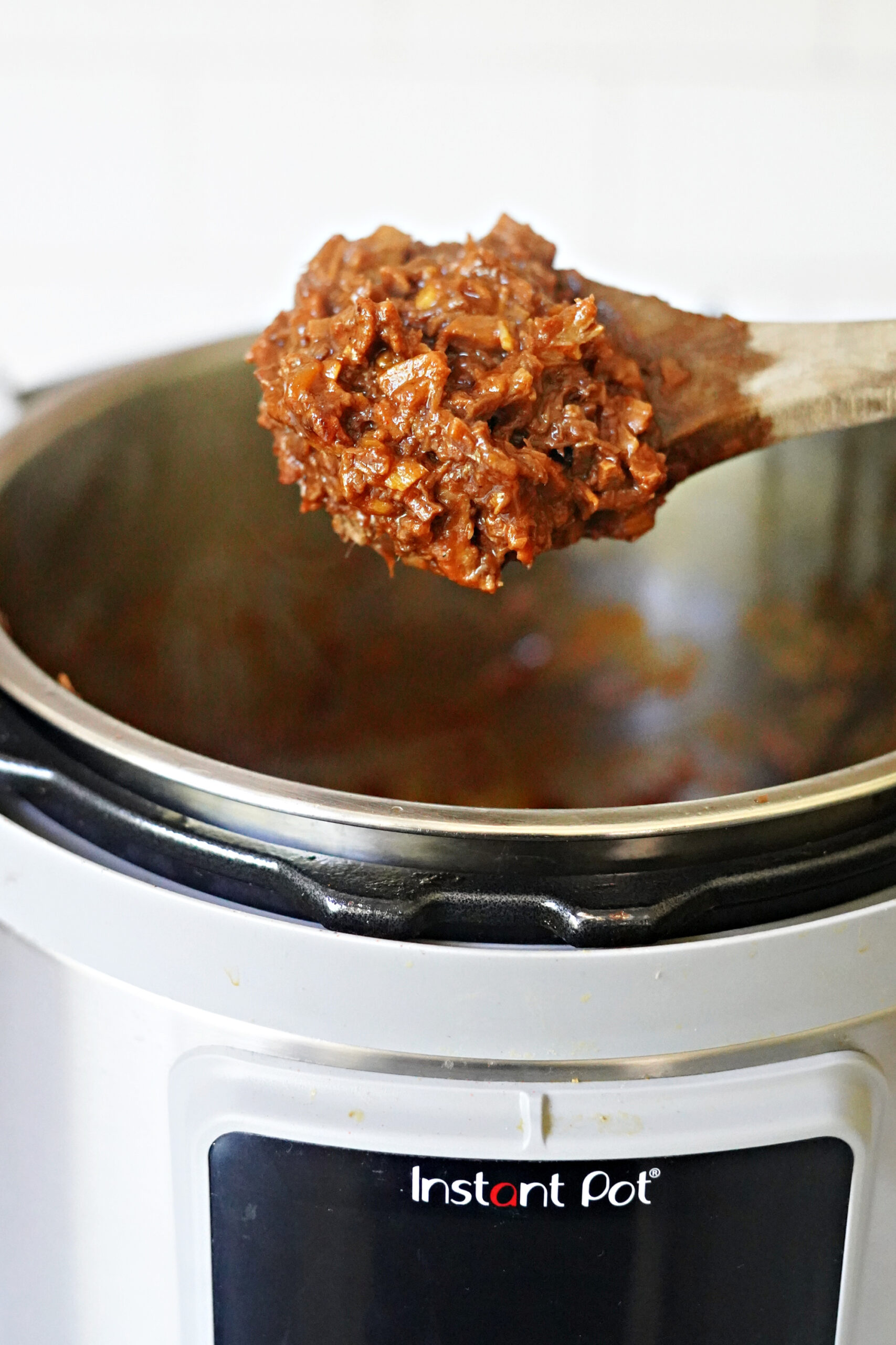 Slow Cooker BBQ Pulled Beef